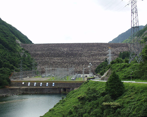 御母衣ダム完全ガイド｜見どころ・荘川桜・アクセス・周辺観光まとめ